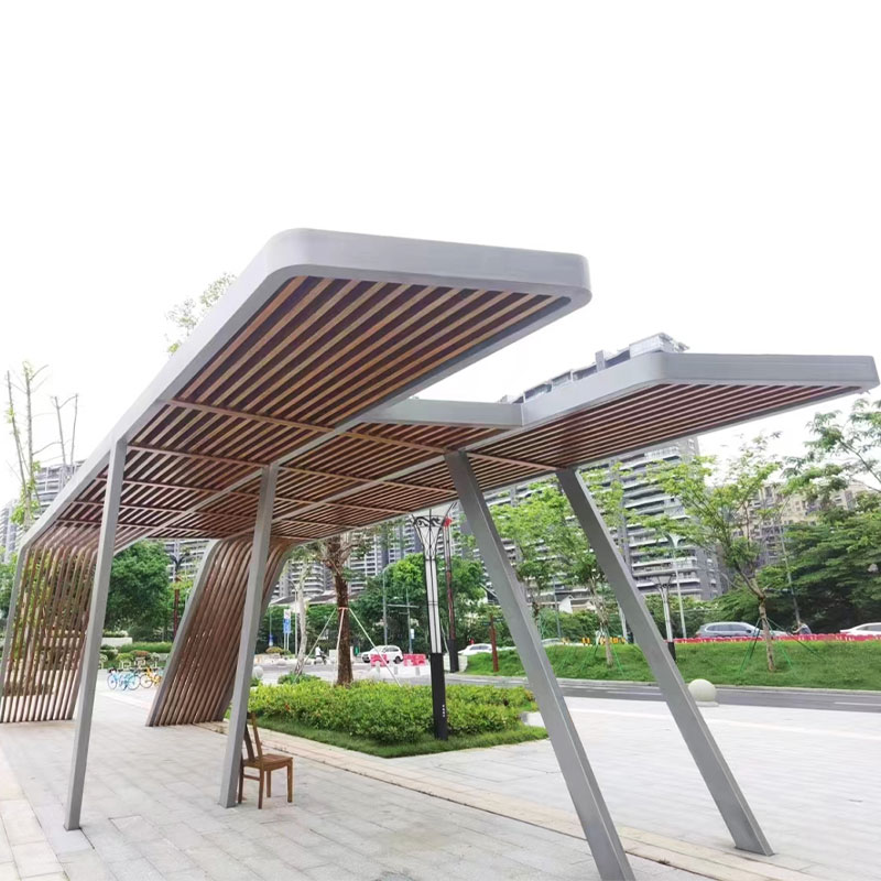 Kompositmateriale imiteret træ pergola